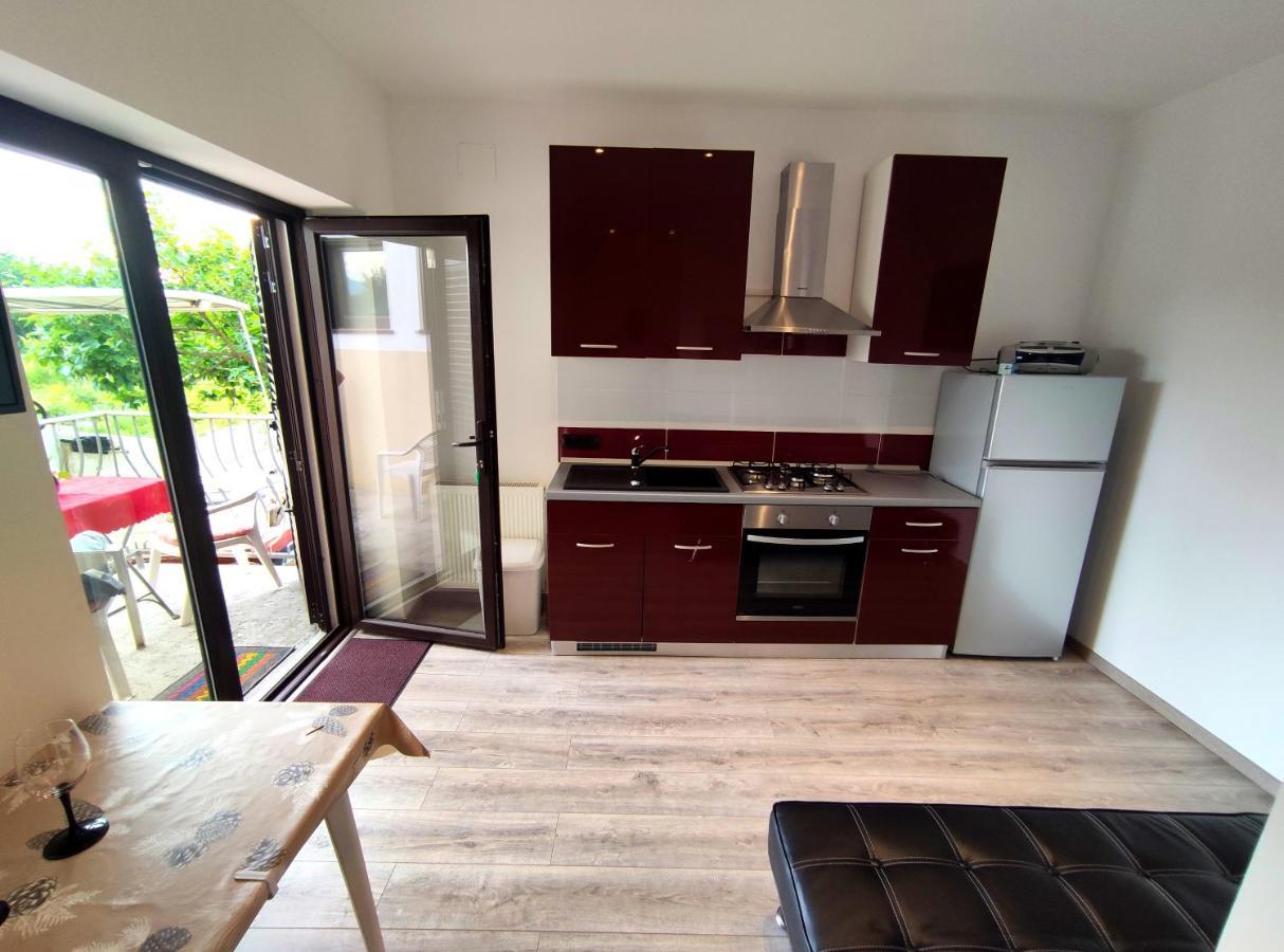 Apartmani Melia Marčelji Exterior foto